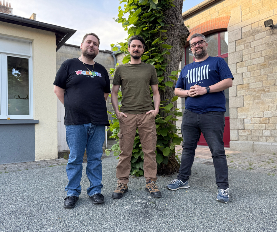 Photo de Simon, Kévin et Samuel, qui portent le projet de section de La Ligue des Droits de l'Homme à Fougères.